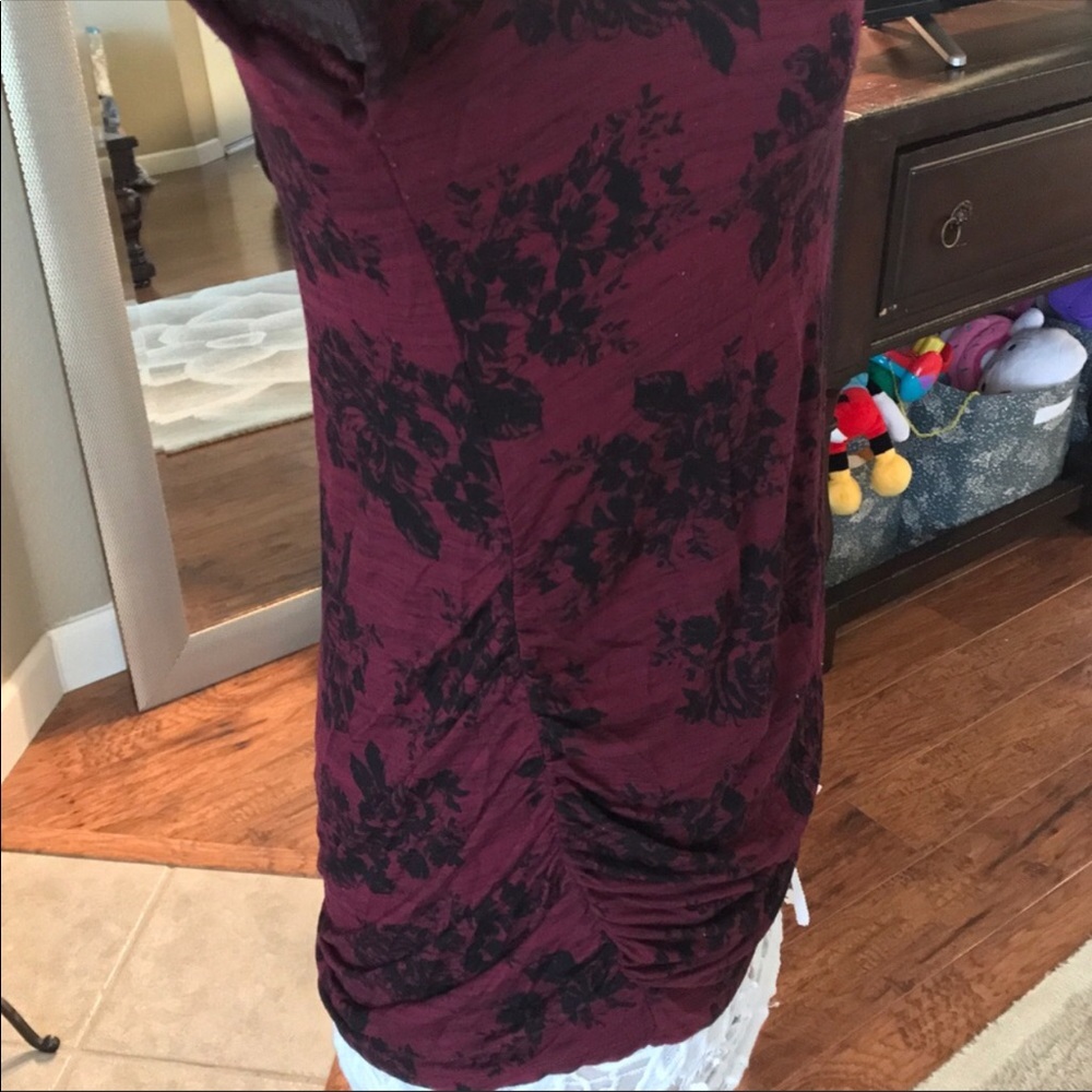 Motherhood Maternity Cinched Waist Comfy Top - Picture 3 of 3
